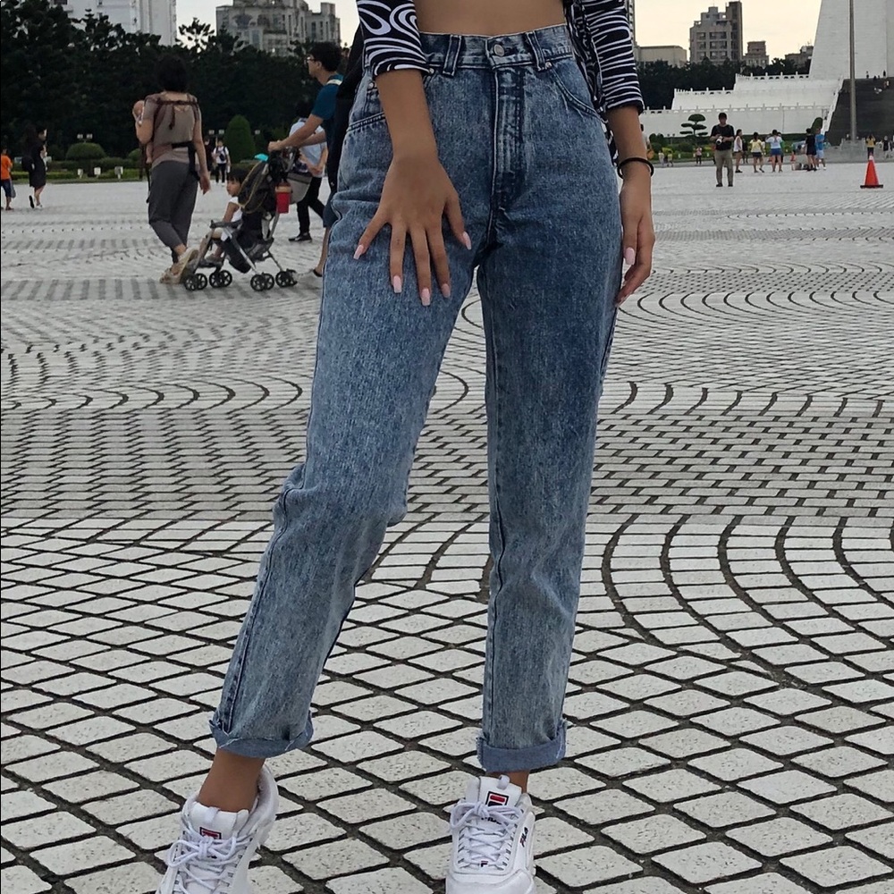 Vintage Levi Mom Jeans